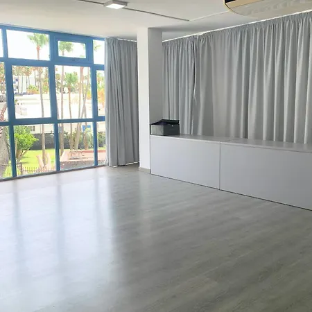 Costa Volcan & Апарт-отель 2*