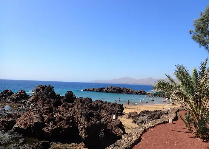 Ξενοδοχείο με διαμερίσματα Costa Volcan &