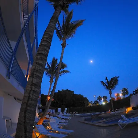 Appart hôtel Costa Volcan &